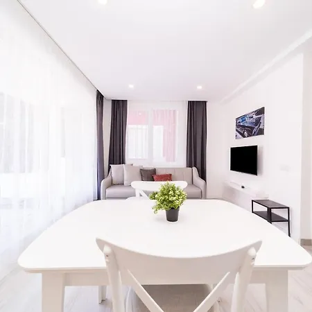 Central Flat Close To Duden Waterfall In Muratpasa Antalya
